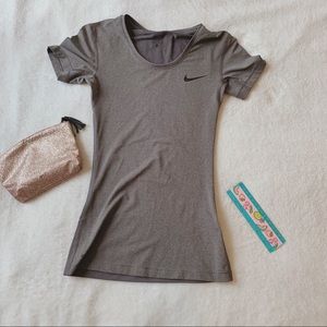 nike pro womens short sleeve training top